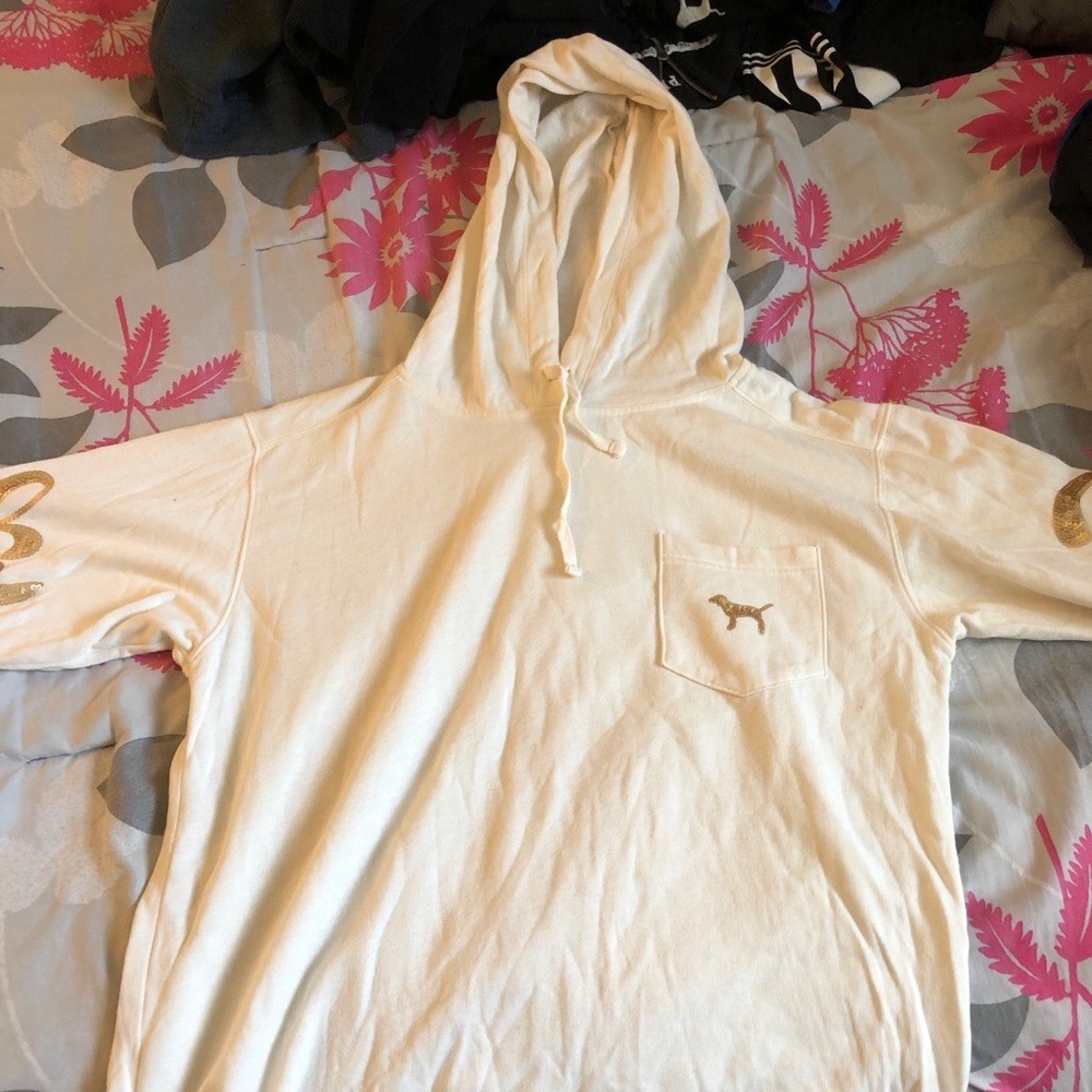 Medium Pink sparkle hoodie. Never worn.